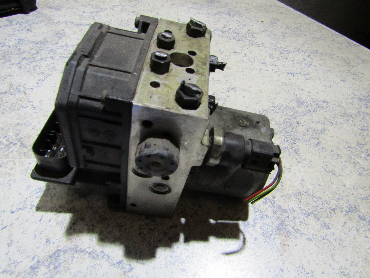 VW Passat 3BG ABS Steuergerät 4B0 614 517 G