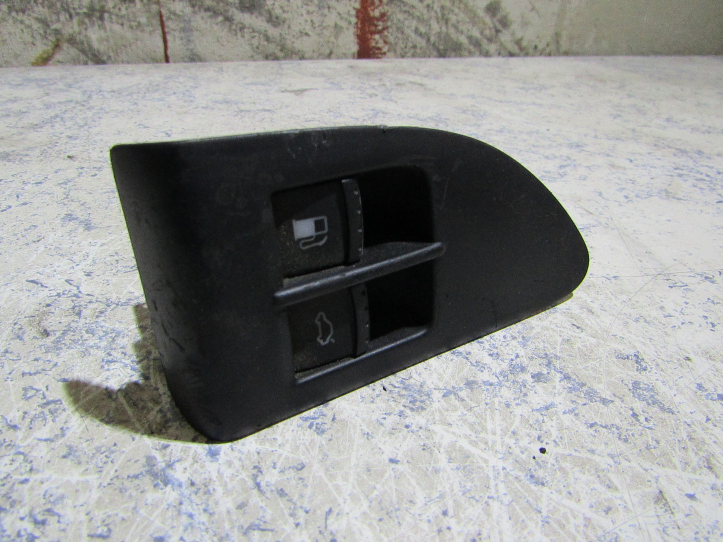 Schalter Tanköffner - Schalter Kofferraumöffner 1J0959831A - 1J0959833A