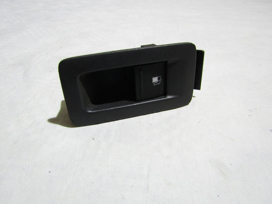 Schalter für Tanköffner VW Golf 5 Plus Bj.2003-2010 1T0959833A