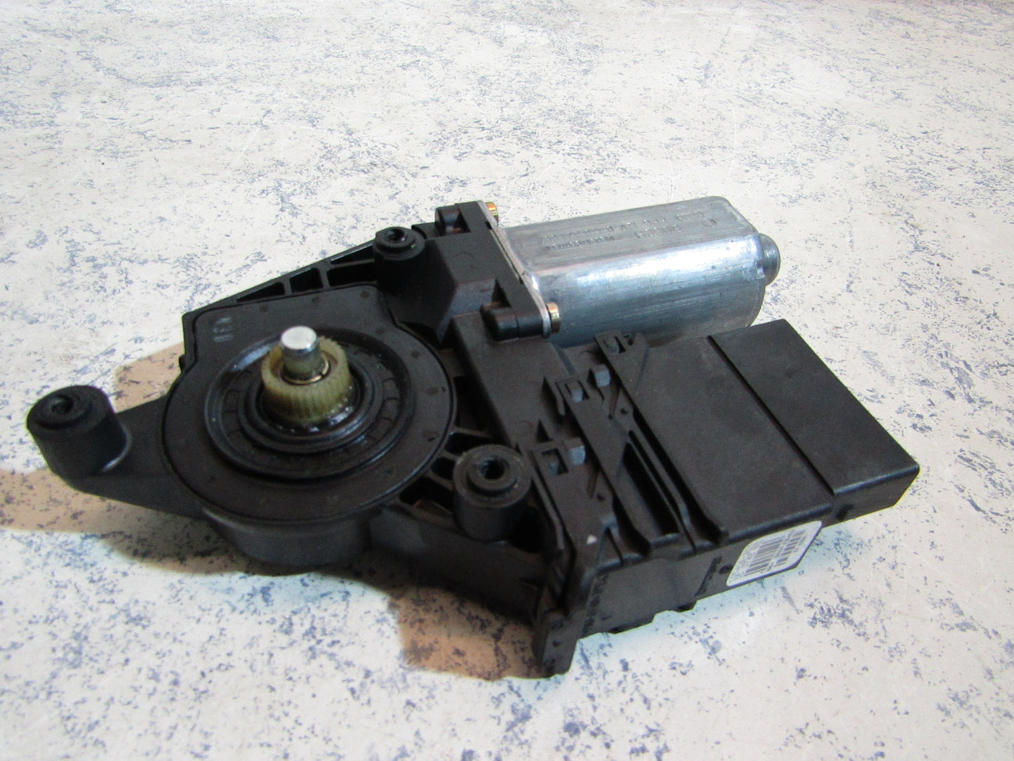 Fensterhebermotor 3B9839751BF